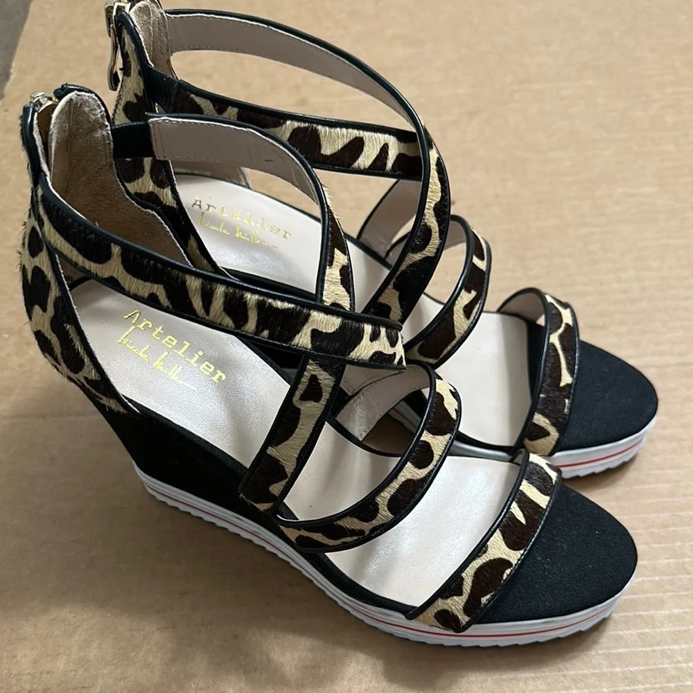 Leopard Print Strappy Wedge Sandals - Black & Tan
